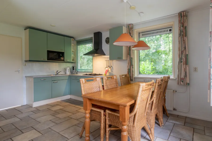 Het Bosmeer Bungalow 51 Eethoek